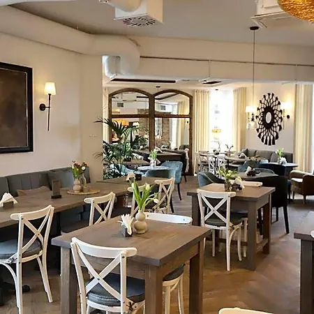Hotel Arche