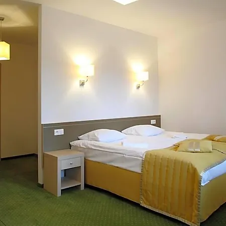 Arche Hotel 2*