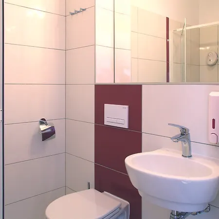Arche Hotell 2*