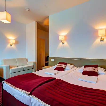 Arche Hotel 2*